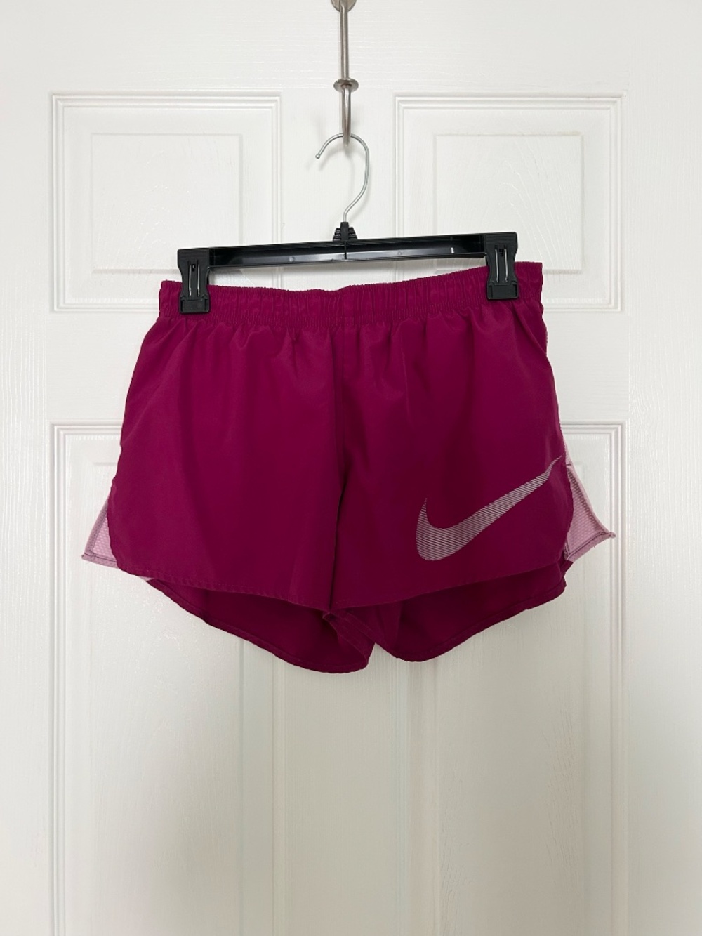 Nike Women's Dri-FIT City Core Running Shorts Purple/Pink Size Medium M&M Deal